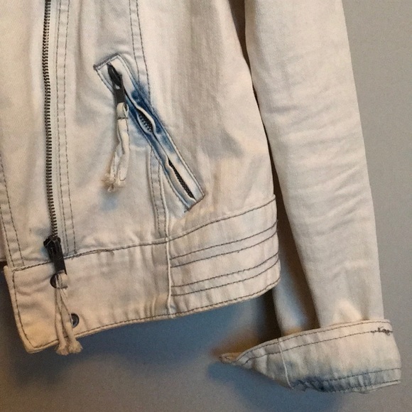 White jean jacket from France - Picture 2 of 4